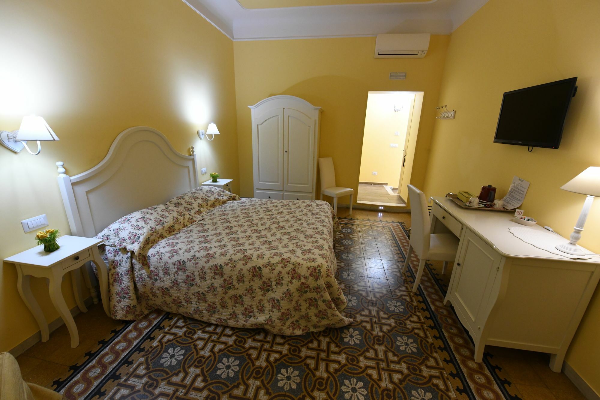 Qt Suites Roma Ngoại thất bức ảnh